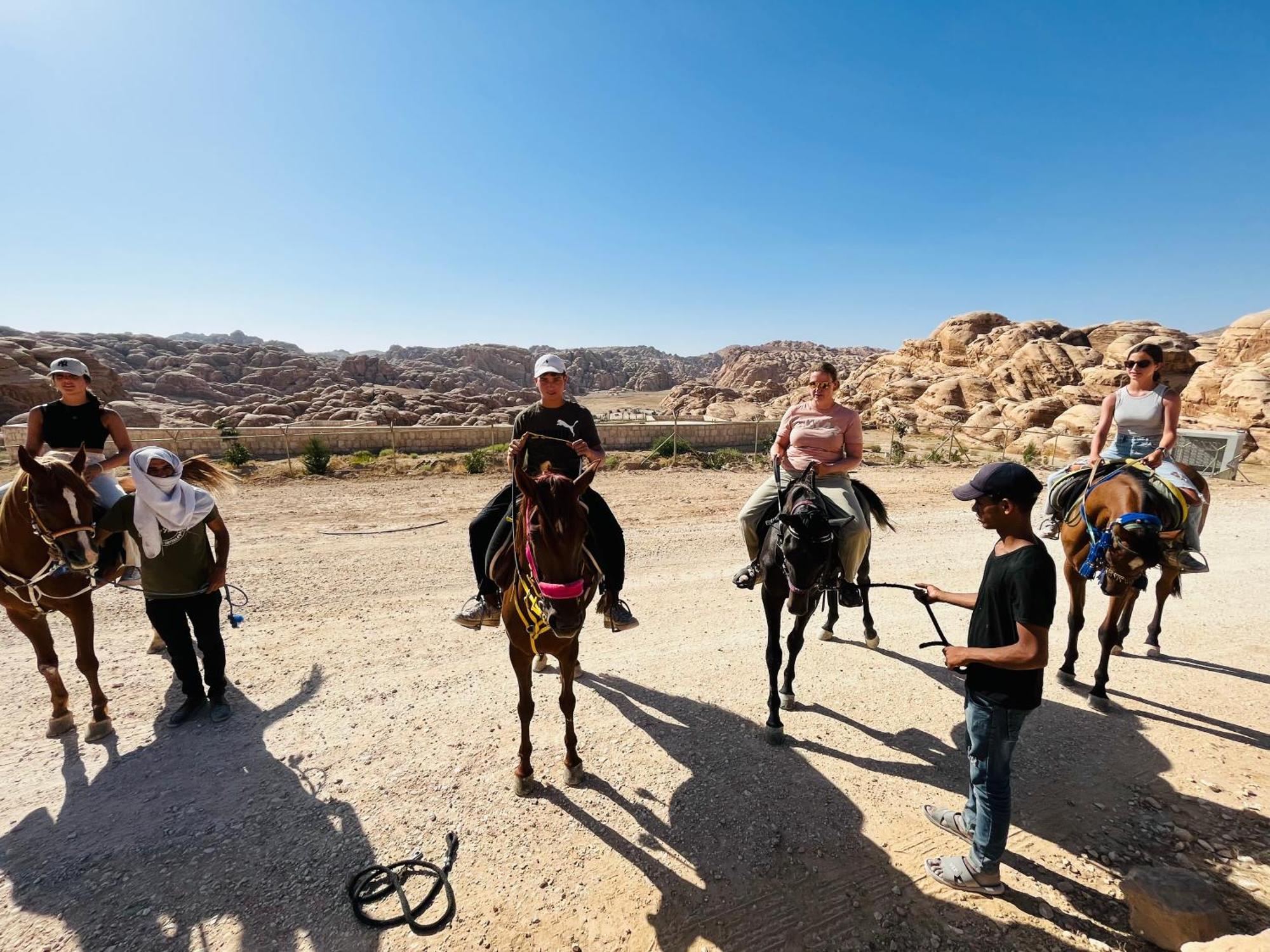 Bed and Breakfast Petra Royal Ranch Wadi Musa Exterior foto