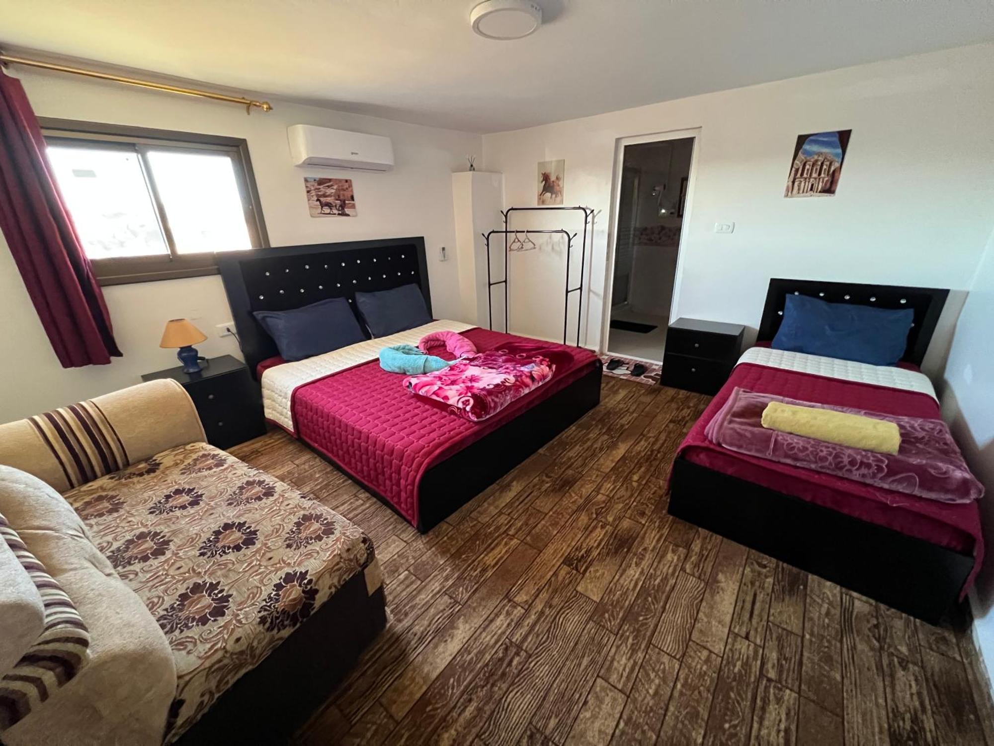 Bed and Breakfast Petra Royal Ranch Wadi Musa Exterior foto